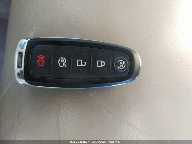 2015 Ford C-Max, VIN: 1FADP5CU0FL123383