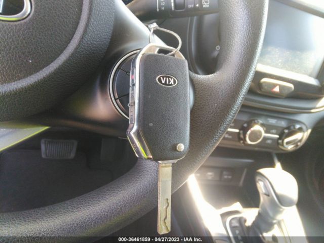 KNDJ23AU6L7712932 KIA SOUL S