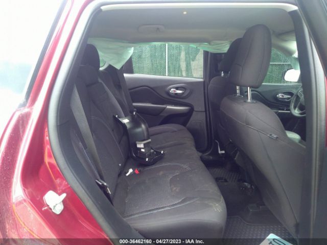 1C4PJMCX8KD189553 Jeep Cherokee Latitude