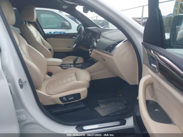 5UXTR7C57KLR53307 BMW X3 Sdrive30i