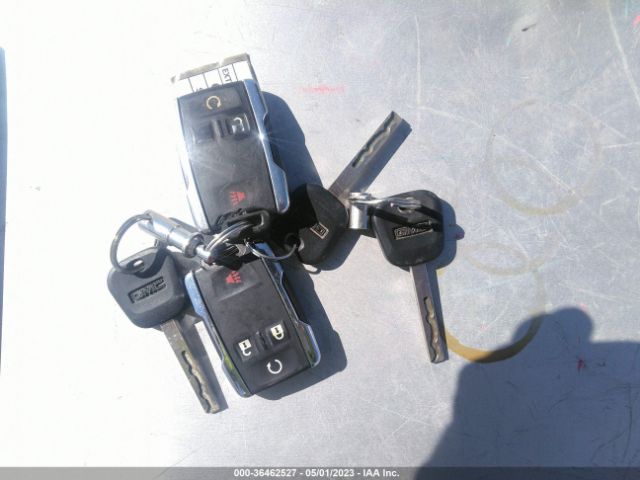 1GT12UEY6HF182882 GMC Sierra 2500hd Denali