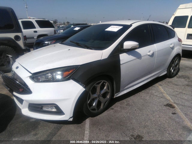 Ford FOCUS ST 2016 1FADP3L90GL203364 Image 2