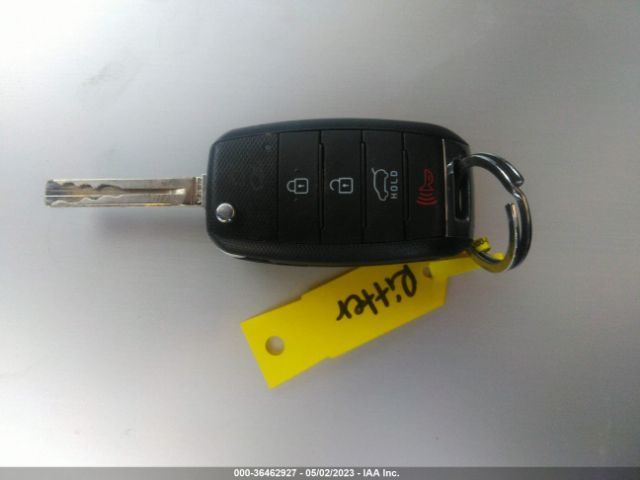 KNDJP3A55G7372849 KIA SOUL +