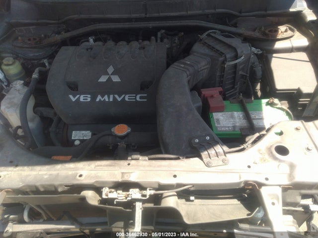2011 MITSUBISHI OUTLANDER XLS VIN: JA4JS4AXXBU032607