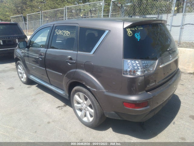 2011 MITSUBISHI OUTLANDER XLS VIN: JA4JS4AXXBU032607