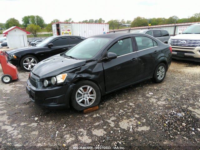 Chevrolet SONIC LT 2014 1G1JC5SH0E4191164 Image 2