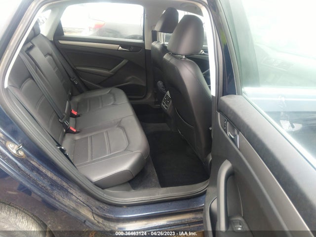 1VWBS7A30EC097322 Volkswagen Passat Se W/sunroof & Nav