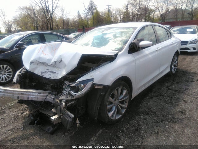 Chrysler 200 S 2015 1C3CCCBB9FN668934 Image 2