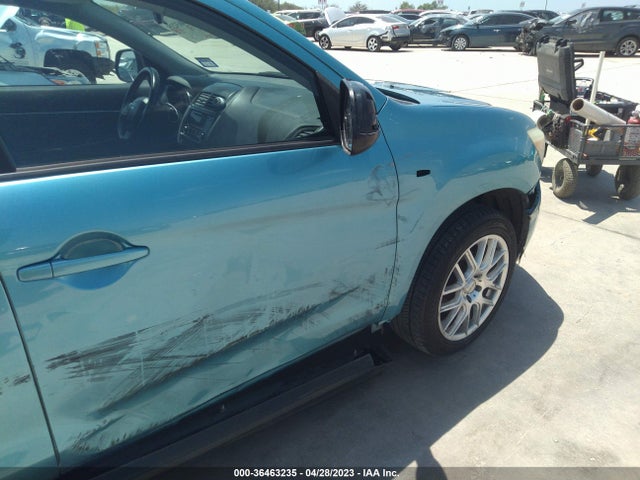 2014 MITSUBISHI OUTLANDER SPORT ES VIN: 4A4AP3AUXEE006054