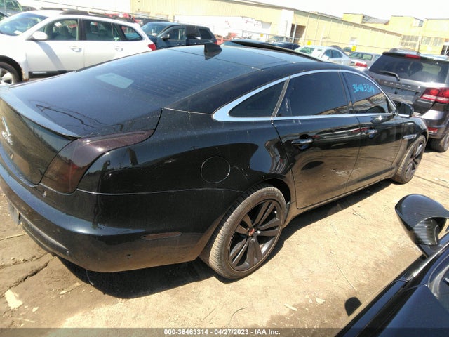 2016 Jaguar XJ, VIN: SAJWJ2GD5G8W02174