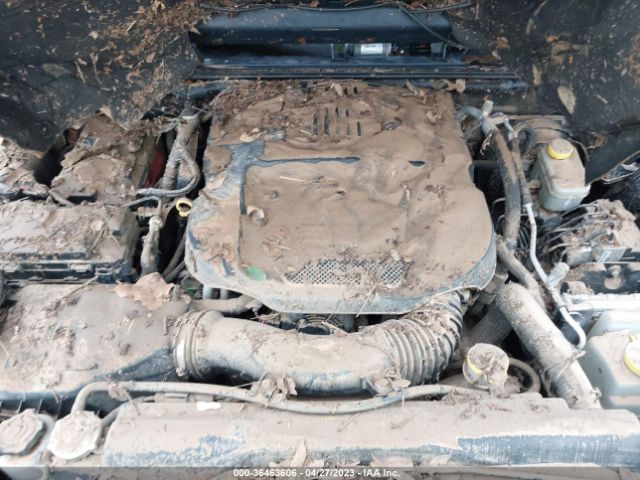1C4BJWEG1HL533855 Jeep Wrangler Unlimited Sahara