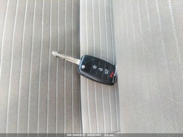 KNAFX4A65E5102062 KIA FORTE LX
