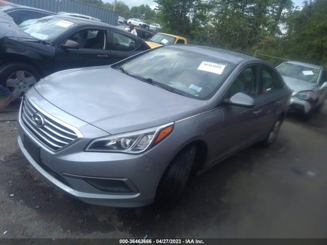 Hyundai SONATA SE 2016 5NPE24AF4GH308778 Image 2