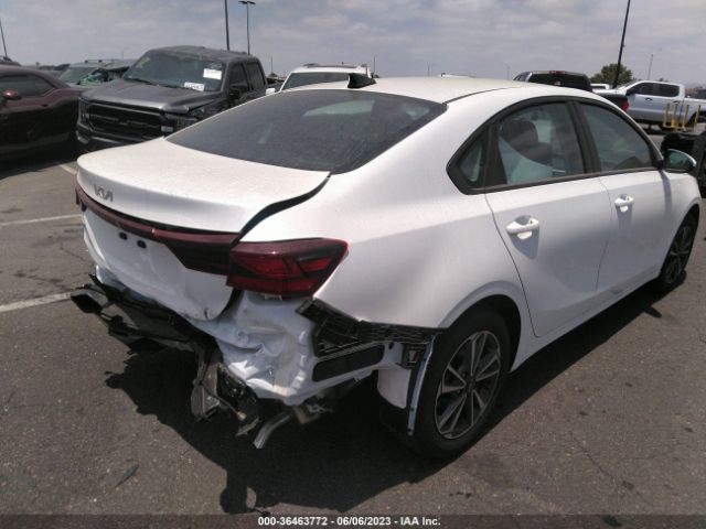 3KPF24AD5PE617991 KIA Forte Lxs