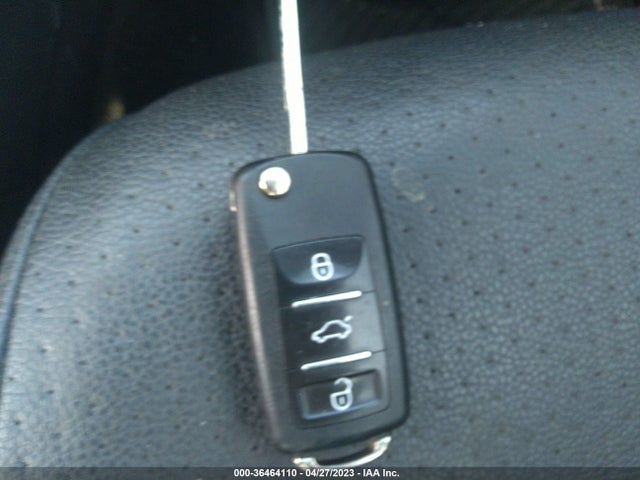 2013 VOLKSWAGEN JETTA SEDAN SE W/CONVENIENCE VIN: 3VWDP7AJ0DM392863