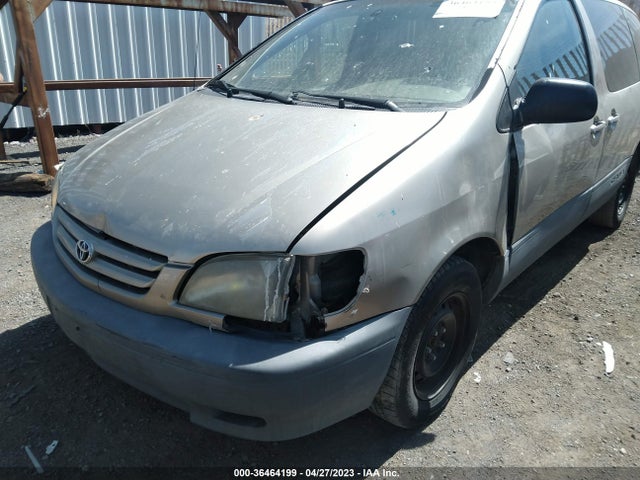 2002 TOYOTA SIENNA CE VIN: 4T3ZF19CX2U430528