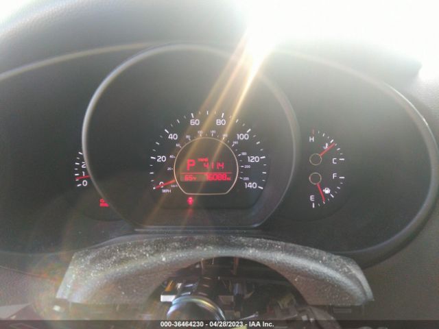 KNDJP3A53J7528832 KIA SOUL +