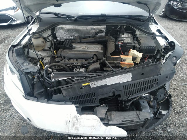 WVGBV7AX9JK001244 Volkswagen TIGUAN LIMITED