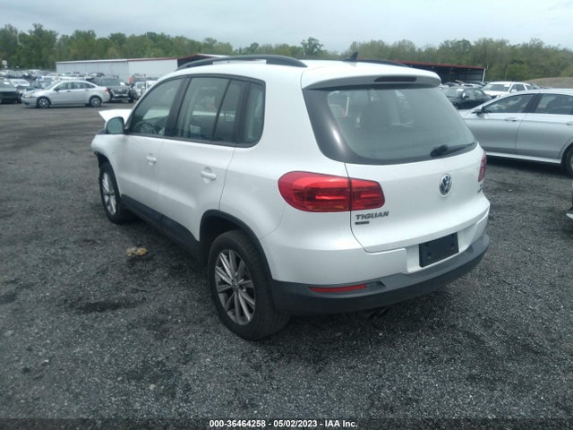 WVGBV7AX9JK001244 Volkswagen TIGUAN LIMITED
