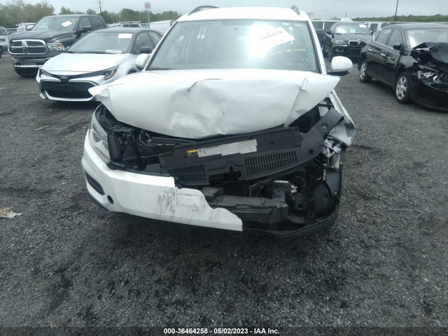 WVGBV7AX9JK001244 Volkswagen TIGUAN LIMITED