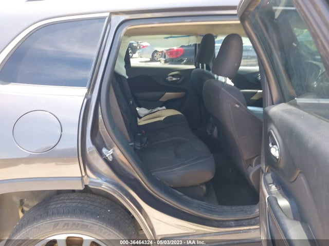 1C4PJLCB3HW603799 Jeep Cherokee Latitude