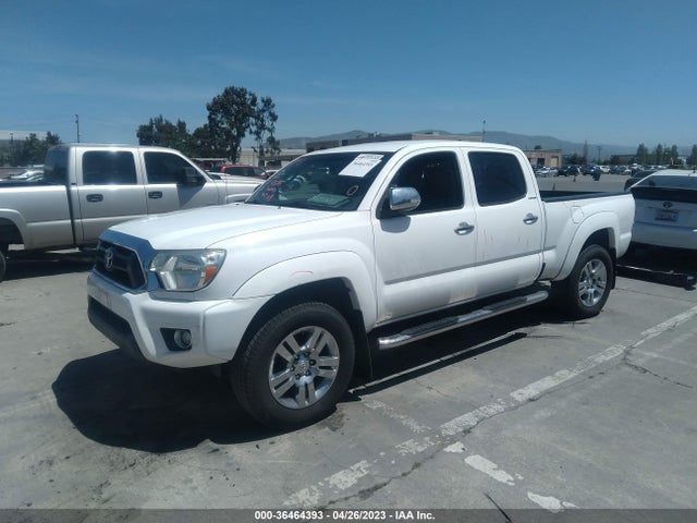 Toyota Tacoma Prerunner 2015 3TMKU4HN3FM045900 Image 2