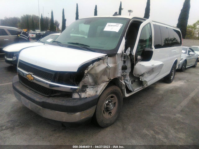 Chevrolet Express Passenger Lt 2019 1GAZGPFG9K1246812 Image 2