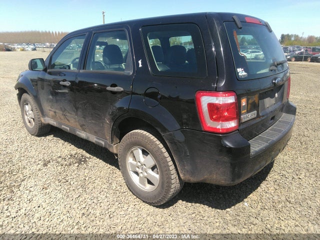 2011 FORD ESCAPE XLS VIN: 1FMCU0C70BKB81727