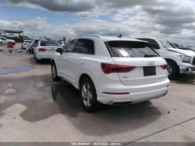 WA1AECF31L1102599 Audi Q3 PREMIUM