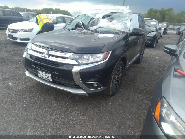 JA4AD3A38GZ064922 Mitsubishi Outlander Se