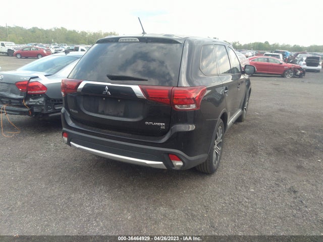 JA4AD3A38GZ064922 Mitsubishi Outlander Se