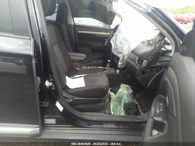 JA4AD3A38GZ064922 Mitsubishi Outlander Se