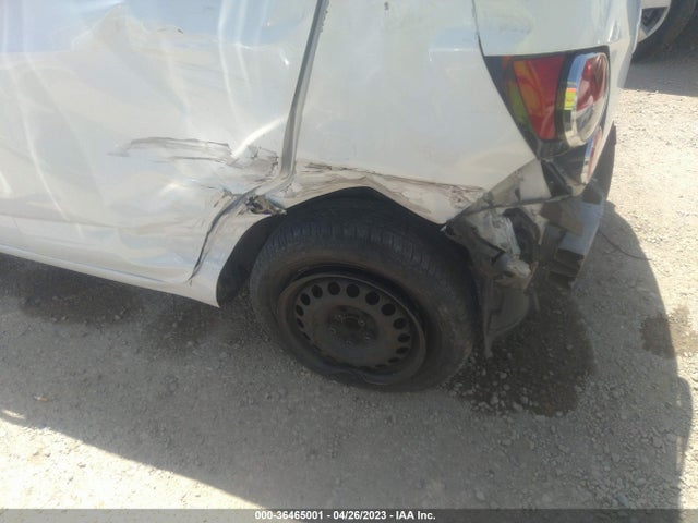 Chevrolet SONIC LS 2014 1G1JA6SG7E4136584 Image 8