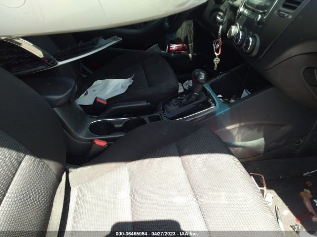 3KPFK4A73JE168375 KIA FORTE LX
