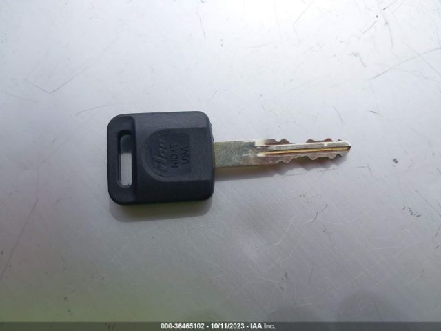 1N6BF0KY2HN805651 Nissan Nv Cargo Sv
