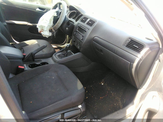 3VW2K7AJ9FM284783 Volkswagen Jetta Sedan 2.0l S
