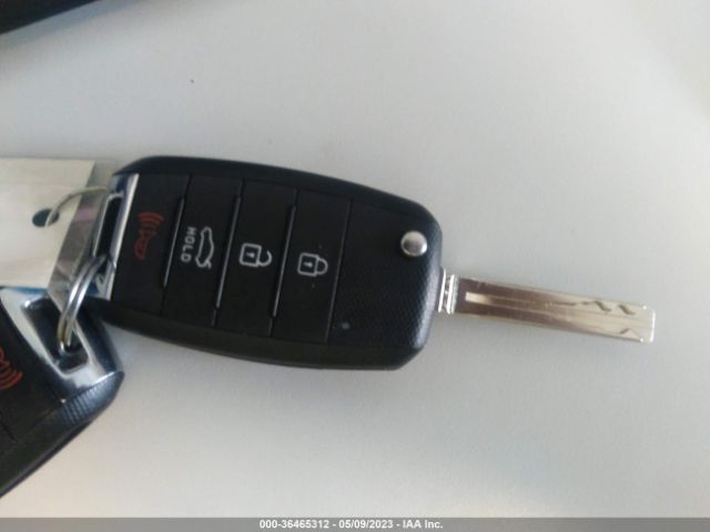 5XXGM4A70FG373813 KIA Optima Lx