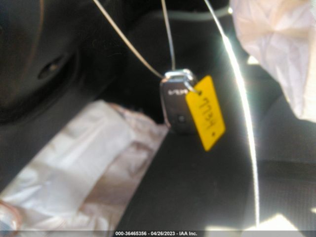 5XXG14J27NG107734 KIA K5 LXS