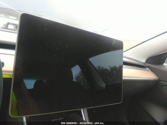 Tesla Model 3 Long Range 2018 5YJ3E1EB9JF104164 Image 7