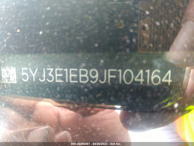 Tesla Model 3 Long Range 2018 5YJ3E1EB9JF104164 Image 9