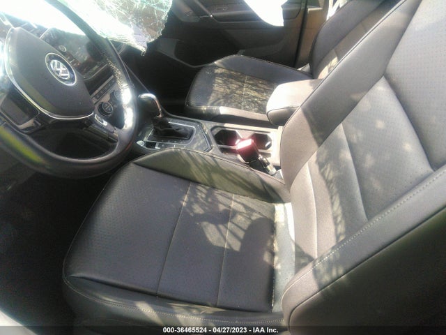 3VV3B7AX8JM038216 Volkswagen Tiguan Sel/se