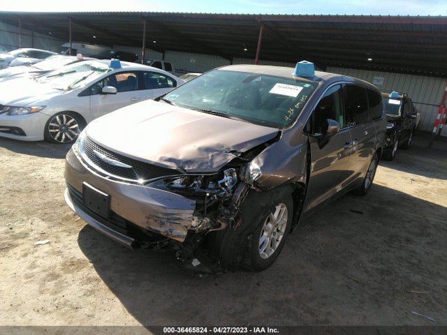 Chrysler Pacifica Lx 2017 2C4RC1CG4HR571795 Image 2