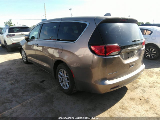 Chrysler Pacifica Lx 2017 2C4RC1CG4HR571795 Image 3