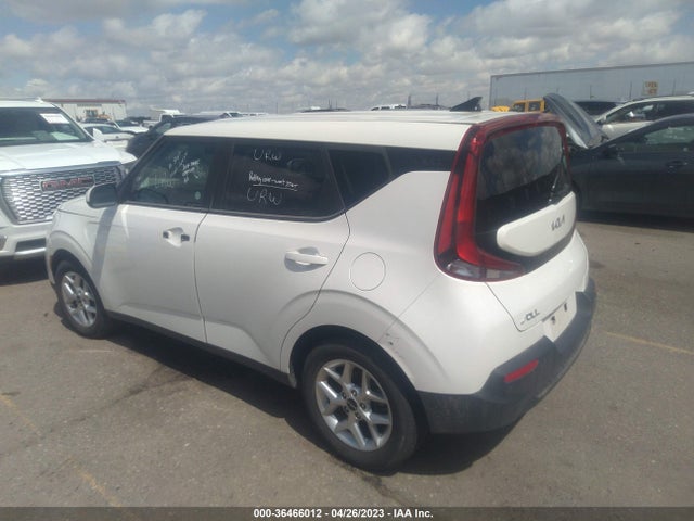 KIA SOUL LX 2022 KNDJ23AUXN7834678 Image 3