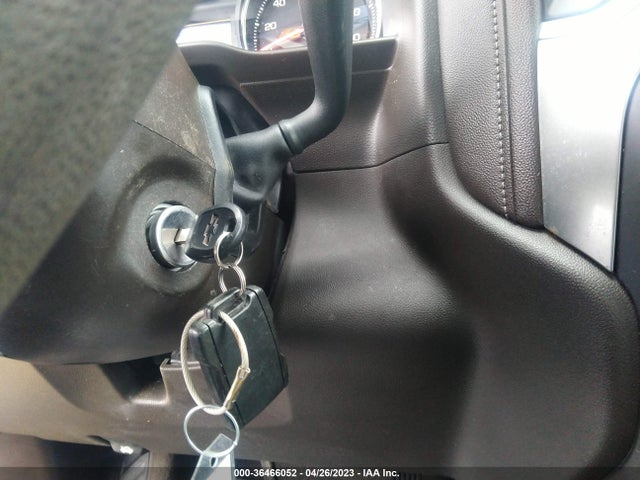 Chevrolet Silverado 1500 Lt 2019 1GCRWCEK9KZ192020 Image 3