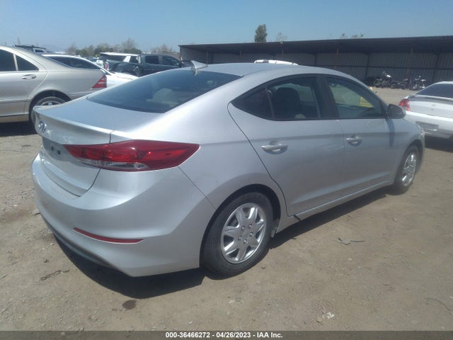 Hyundai ELANTRA SE 2017 5NPD74LF0HH107150 Image 5