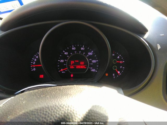KNDJN2A23E7056028 KIA Soul Base