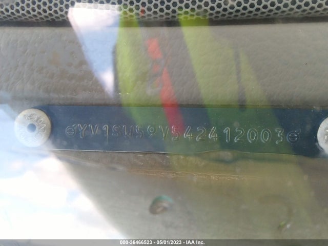 2004 VOLVO V70 VIN: YV1SW59V542412003