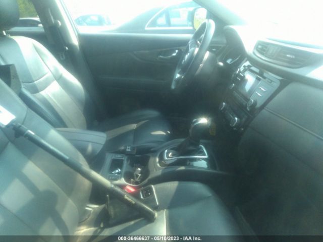 KNMAT2MV0HP613834 Nissan ROGUE SV