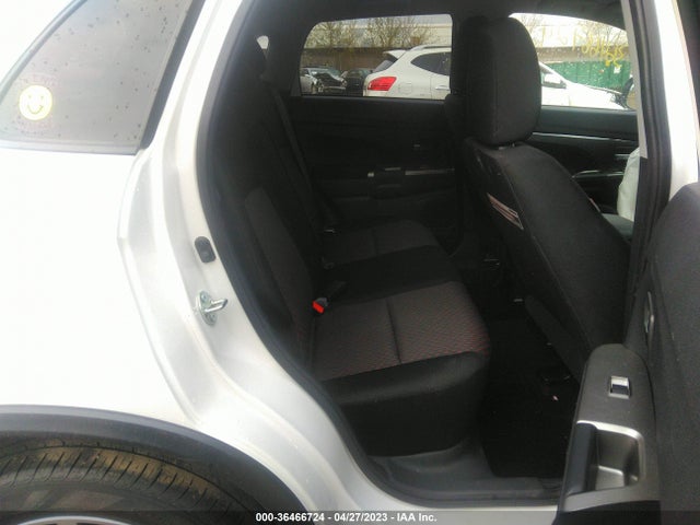 JA4AR3AU0JU017009 Mitsubishi Outlander Sport 2.0